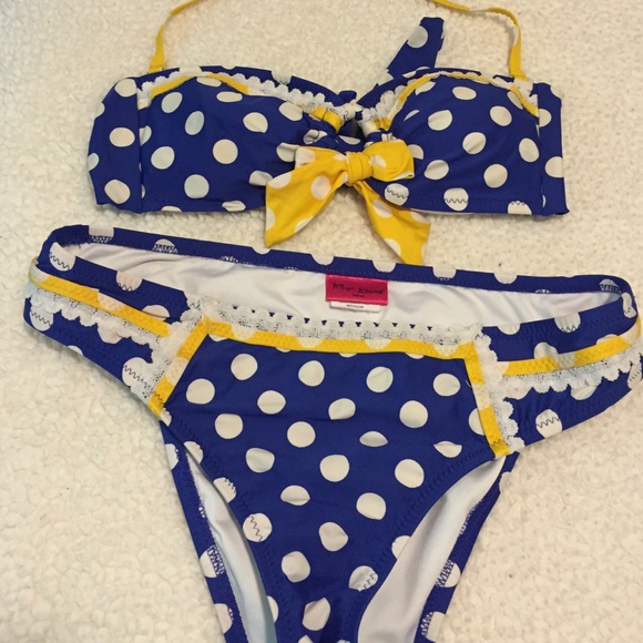 Betsy Johnson retro bikini