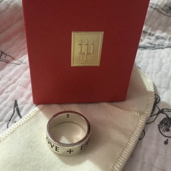 Faith-Hope-Love ring. Size 9. 925. James Avery