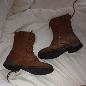 Brown Boots (leather?)