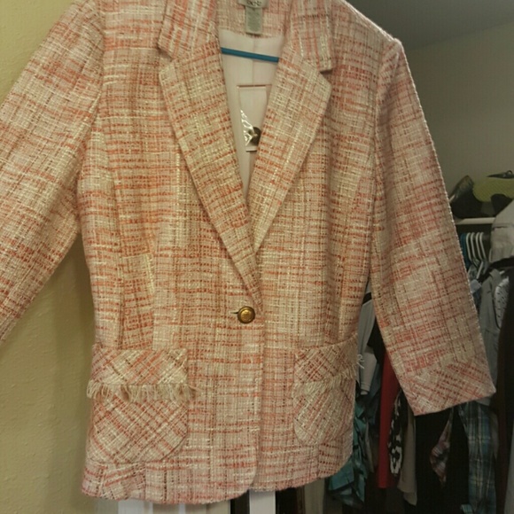 NEW Cache Jacket