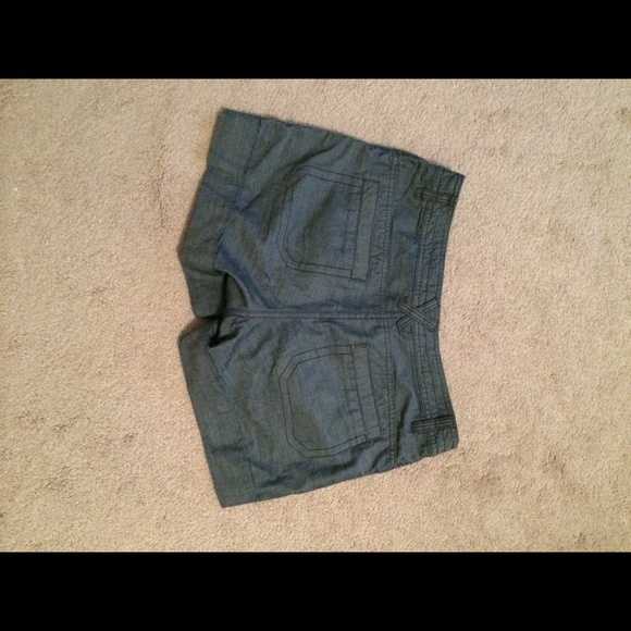 Shorts - Picture 2 of 2