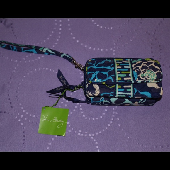 NWT Vera Bradley All In one wallet cross body $40 - Picture 1 of 2