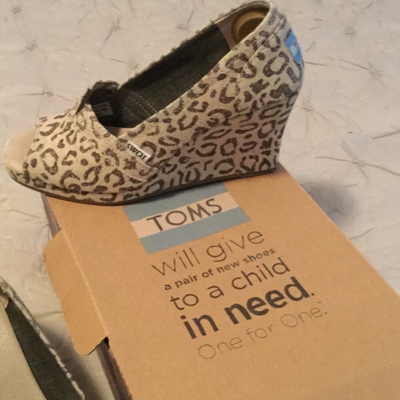Toms Wedges