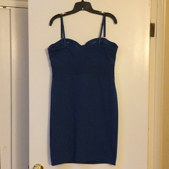 Kardashian Kollection Dress 💥✂️PRICE CUT✂️💥 - Picture 2 of 3