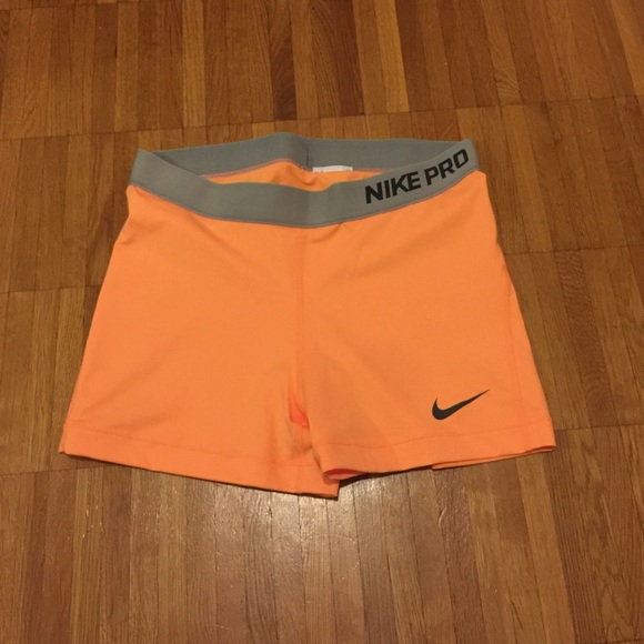 🚫Sold🚫Nike Pro Shorts Sz L