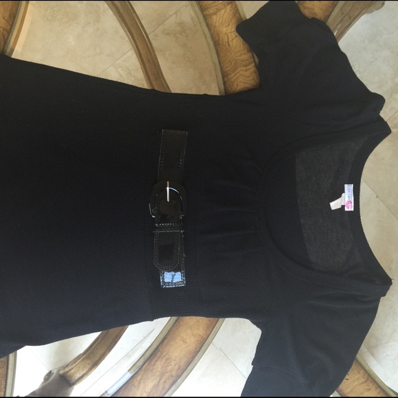 Black Babydoll Style Top with Belt. Size Medium.