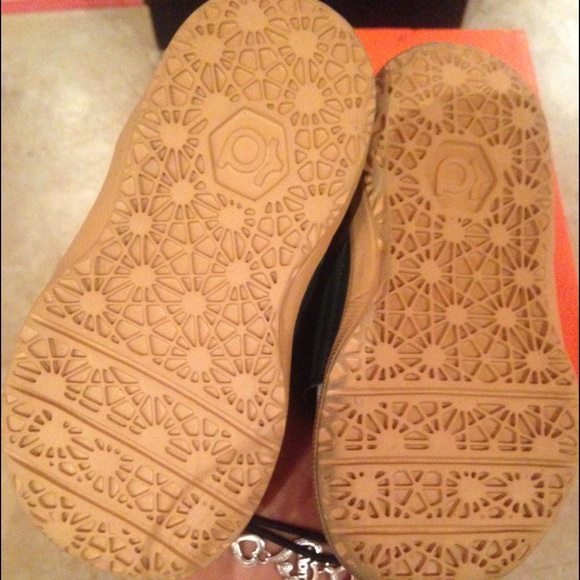 Toddler kd's - Picture 2 of 3