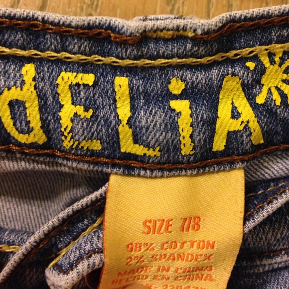 Jeans - Picture 2 of 3