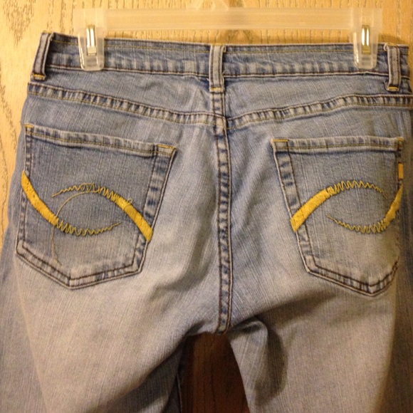 Jeans - Picture 3 of 3