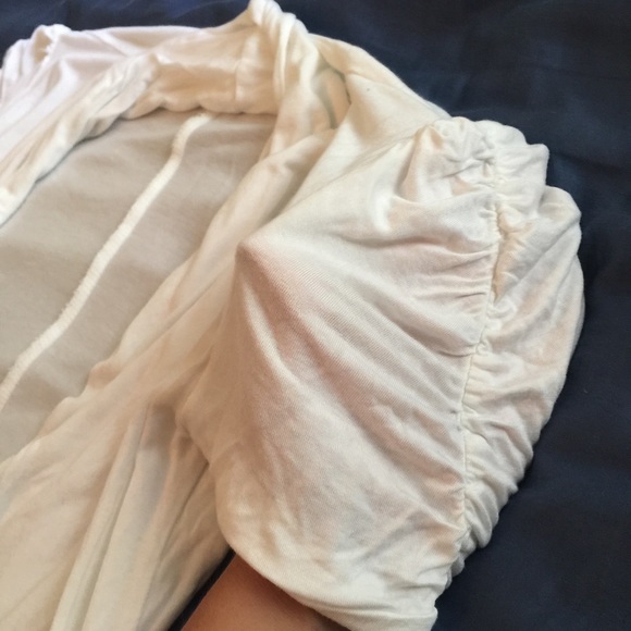 White shrug cardigan - Picture 2 of 4