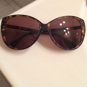 Dolce & Gabbana Accessories - ✨Dolce and Gabbana Sunglasses Dolce & Gabbana Accessories - ✨Dolce and Gabbana Sunglasses