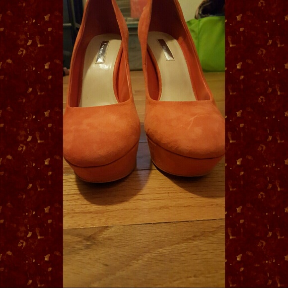 Orange and Gold Halston 6 Inch Heels - Picture 3 of 4