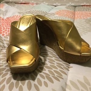 Jessica Simpson gold wedges!!