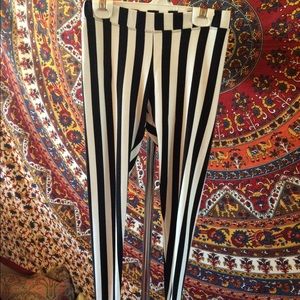 Pin stripe leggings