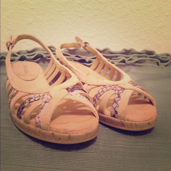 Aerosoles slip on sandals