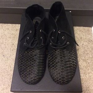 House of Harlow Shoes