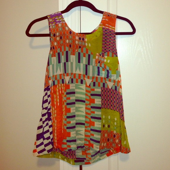 Cute patterned blouse - Picture 1 of 2