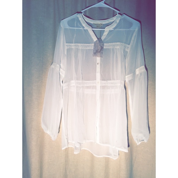 Boho Sheer Longsleeve 💕 - Picture 1 of 2