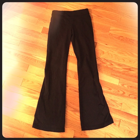 Lululemon all black groove II pants