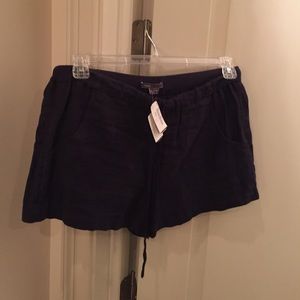 Vince navy shorts