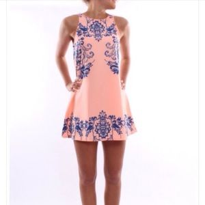 Adorable peach shift dress