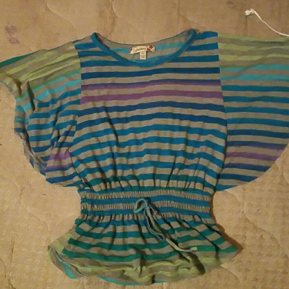 Girl's shirt