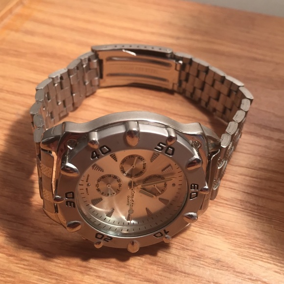 Silver watch never worn - Picture 2 of 4