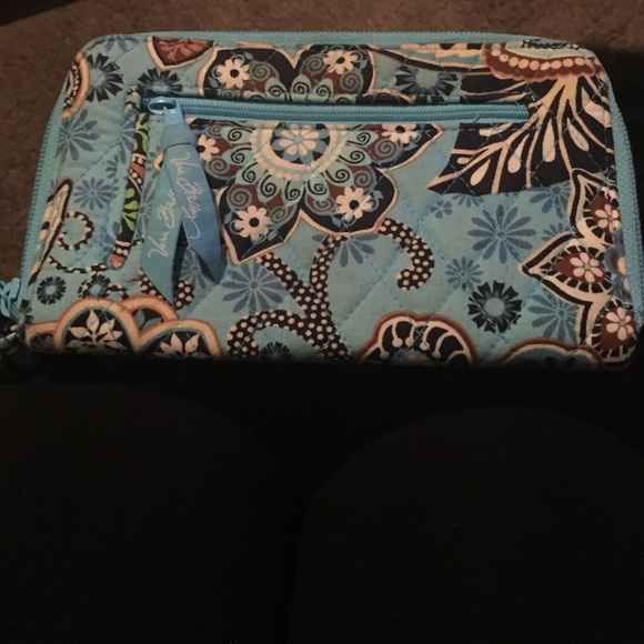 Vera Bradley wallet