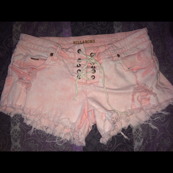 Billabong shorts🌸