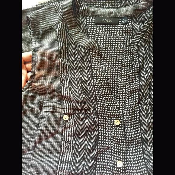 Apt. 9 Tops - Apt 9 sheer tribal print top