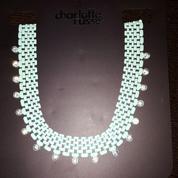 Blue chain - Picture 2 of 2