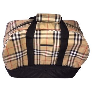 🎉🎉Make me an offer!🎈🎈Burberry bag!!!🎉🎉