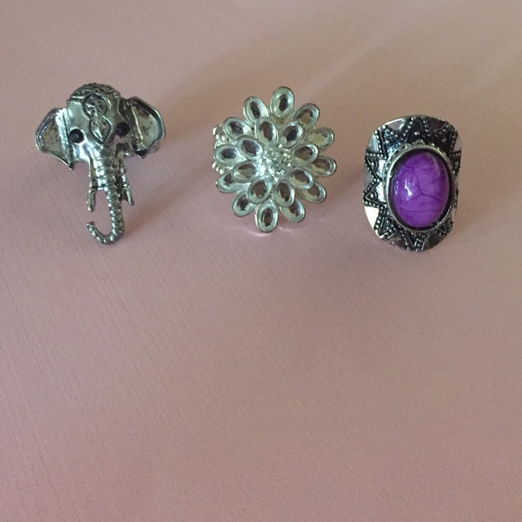 Jewelry Lot - Picture 2 of 3