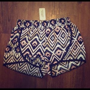 Southwest inspired tulip shorts
