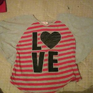 Girl's shirt