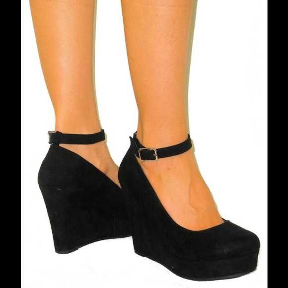 Black Wedges