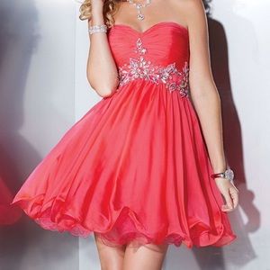 Hannah S. Short Salmon Prom Dress, Sweetheart Neck