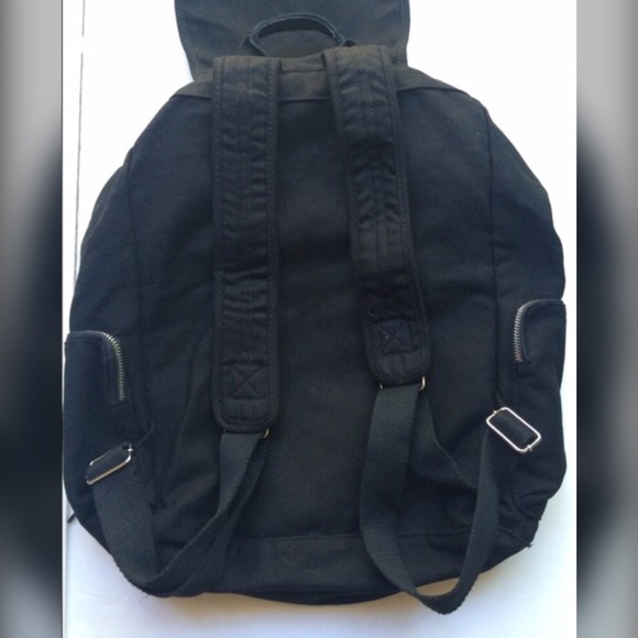 VS Pink. Handbag all in black. - Picture 3 of 3