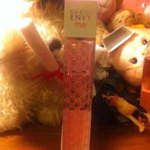 Gucci envy me perfume
