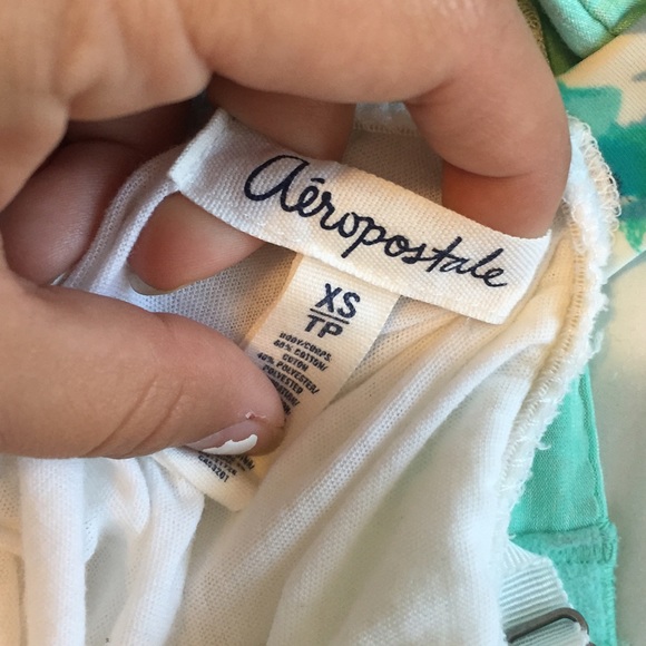 Aeropostale Ruffle Tank - Picture 3 of 3