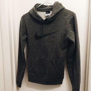 Gray Nike hooded pullover