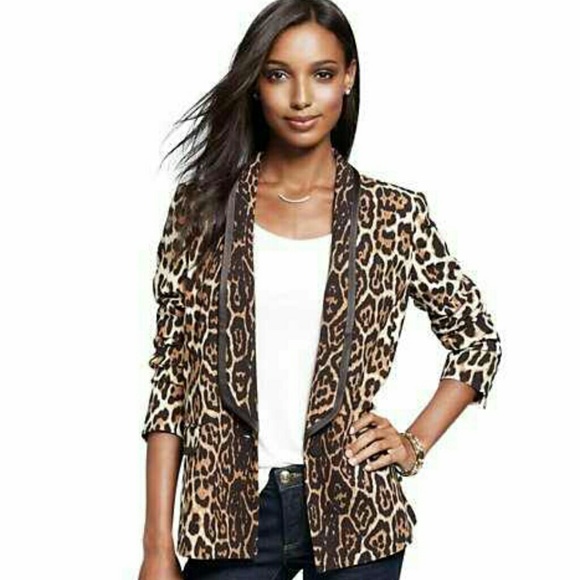 Juicy Couture Leopard Print Blazer Size Sml Crepe