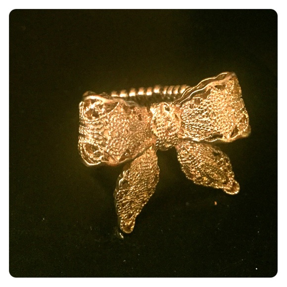 Ring - Picture 1 of 4