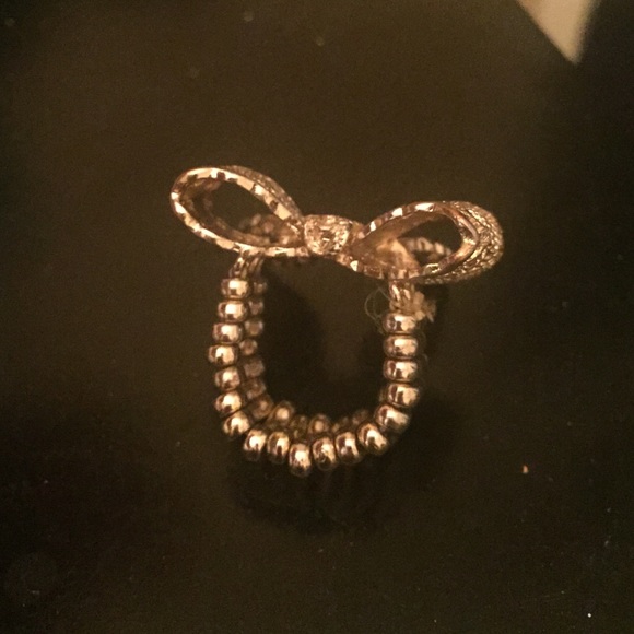 Ring - Picture 3 of 4