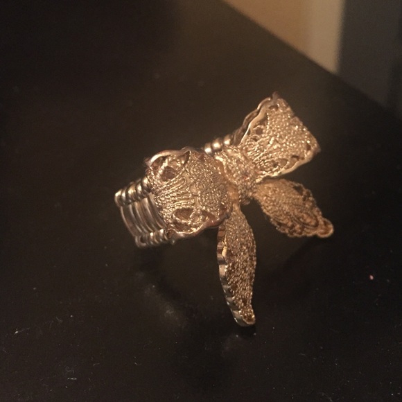 Ring - Picture 4 of 4