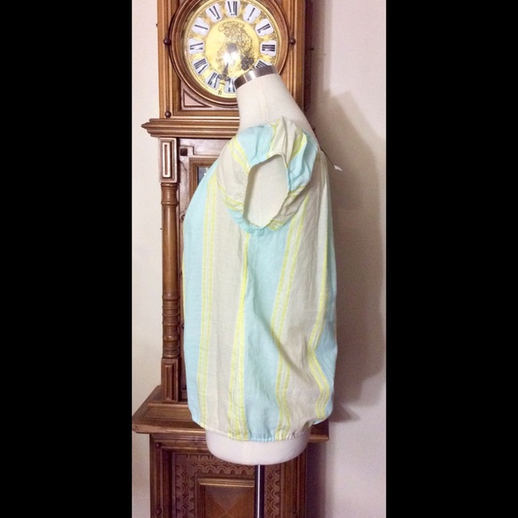 Adorable NWT striped blouse by LOFT! - Picture 4 of 4