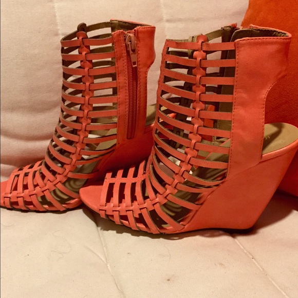 Coral open toe wedges