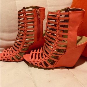 Coral open toe wedges