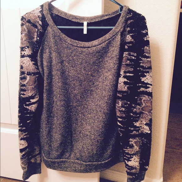 Sequin sleeve pullover top