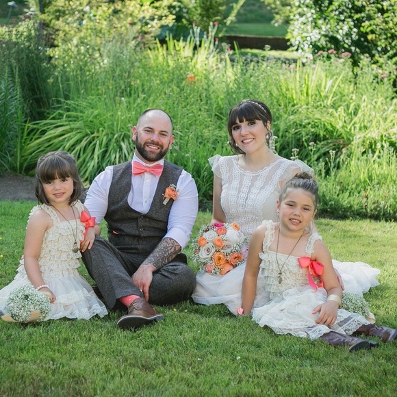 💗 MEET YOUR BUYER/SELLER 💗 - Picture 3 of 4